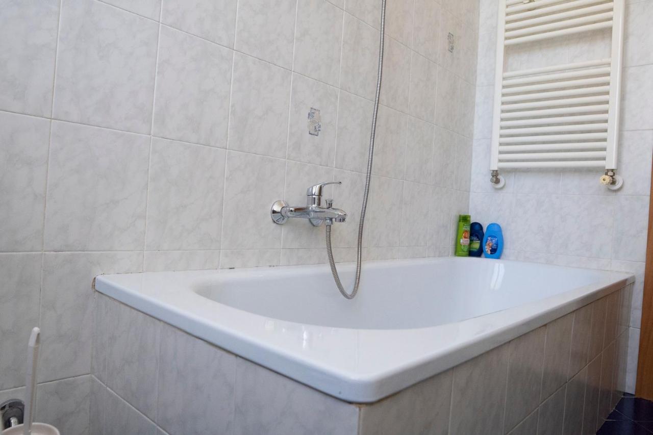 Casa Le Corti Apartment Ливорно Екстериор снимка